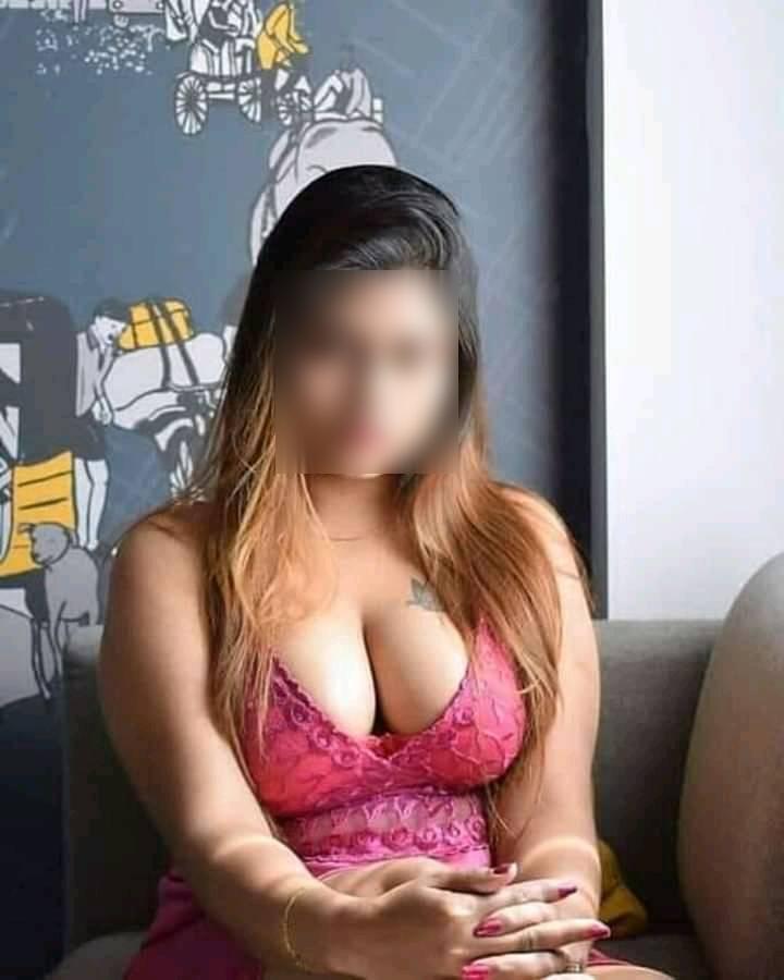 Gomti Nagar Call Girl - Avika Senthil